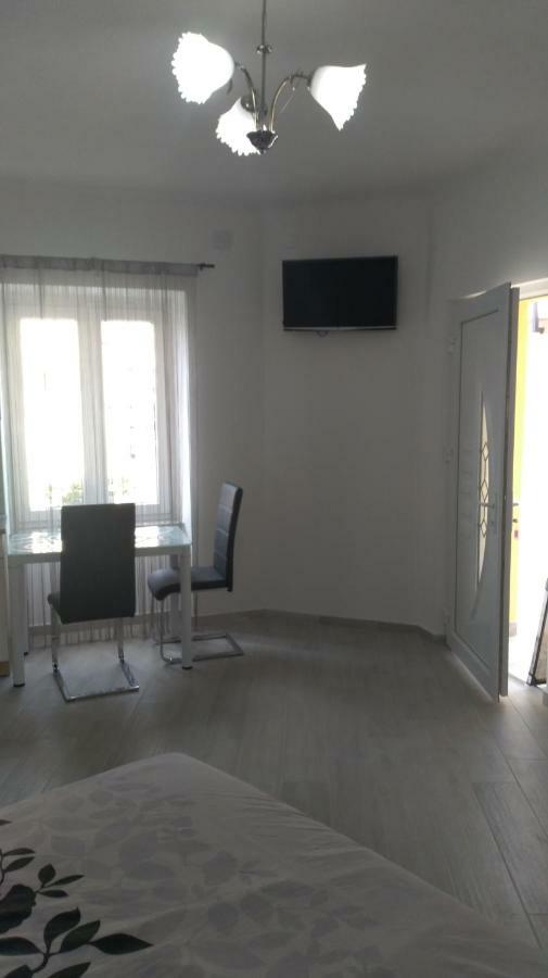 Studio Novi Vinodolski Exteriör bild